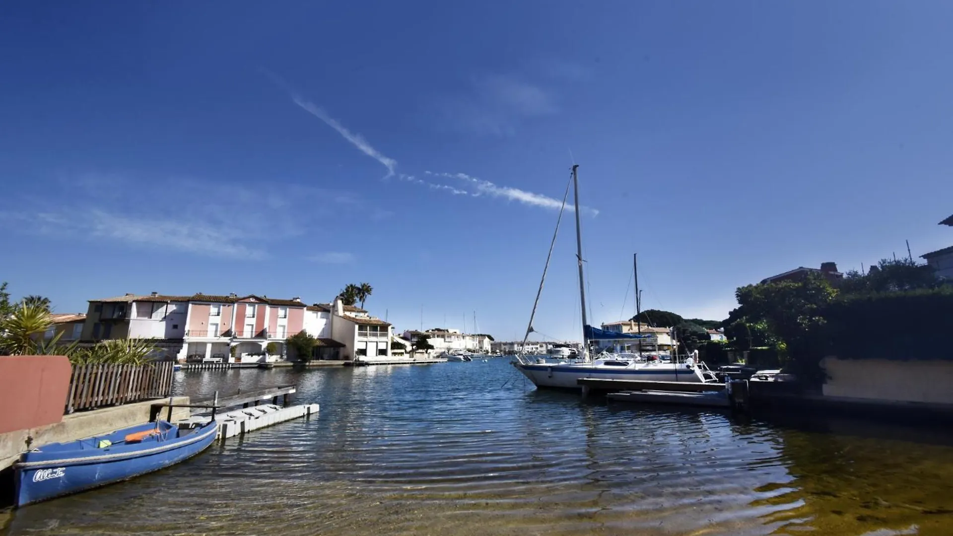 Feriehus Huebsches Haus Direkt Am Wasser, St. Tropez 15 Min! Grimaud