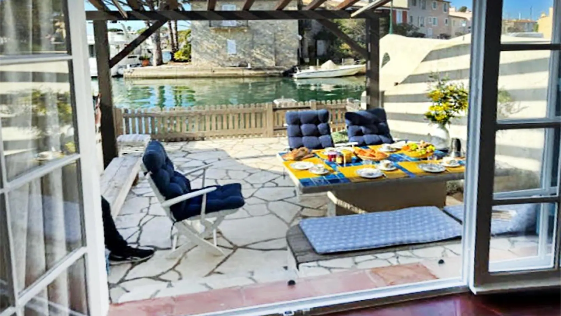 Huebsches Haus Direkt Am Wasser, St. Tropez 15 Min! Grimaud Frankrig